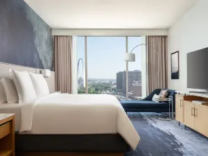 Four Seasons St. Louis