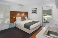 Pleasant Way River Lodge Hotels in Kangaroo Valley