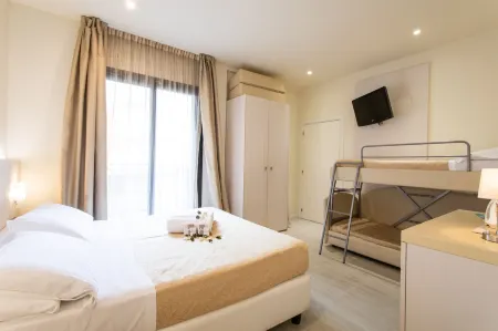 Ferretti Beach Hotel Отели рядом с достопримечательностью «Темпио Малатестиано»