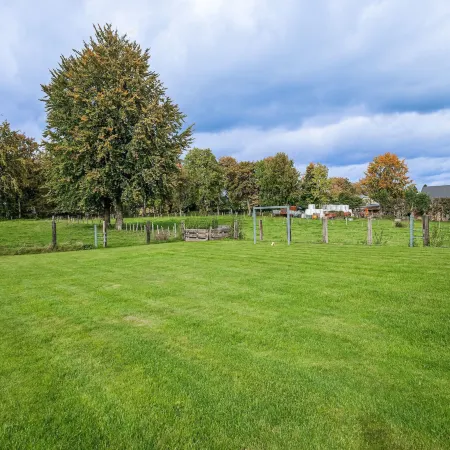 Charming Cottage with Hot Tub & Sauna, High Fens