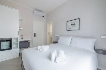 BELLI SAN GIOVANNI GUEST HOUSE Отели рядом с достопримечательностью «Archaeological Area of Santa Croce in Jerusalem»