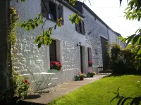 Nice gîte with Private Garden in Brûly-De-Pesche Hotels in 