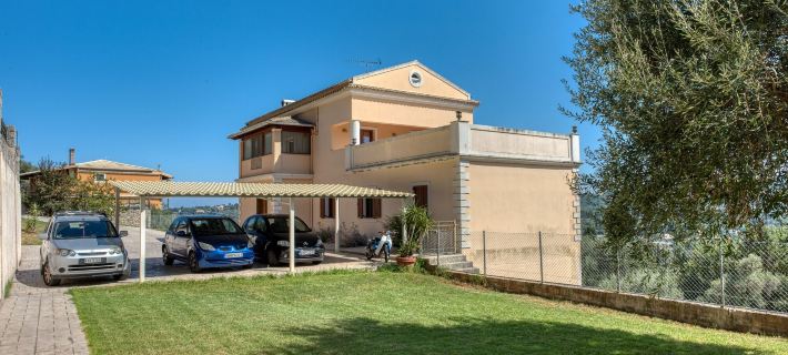 Mansion on the Hill Cfu Hotels in Achillii