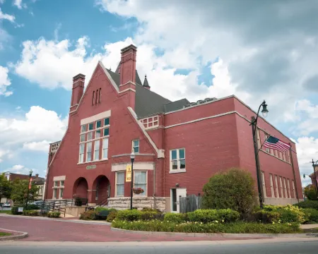 Distill-Inn Hotels in Bardstown