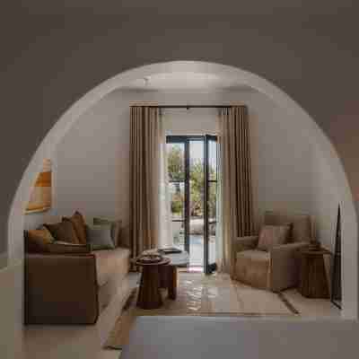 Anantara Retreat Santorini Rooms