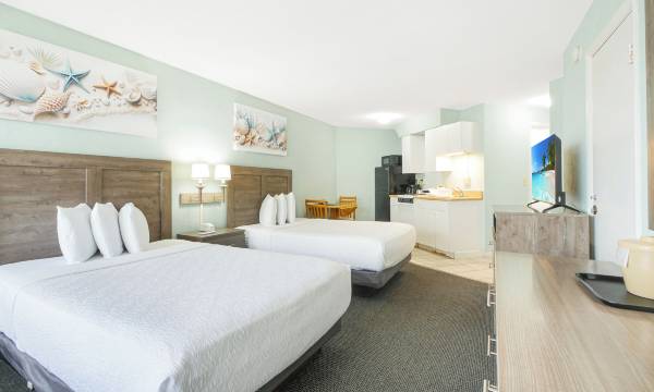 Ocean Court Beachfront Hotel