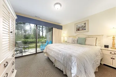 The Shores Lakeside Condo Unit 5677 Hotels in Whitewater