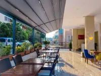 캐슬스 라이트 부틱 호텔