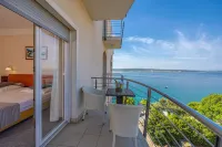 Hotel Marina - Meerblick