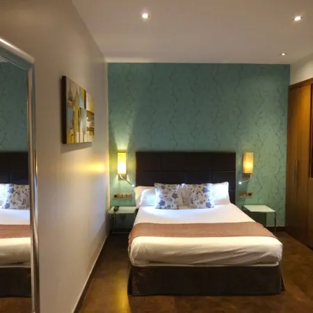 Hotel Lloret Ramblas Отели рядом с достопримечательностью «Барселона — центр города»