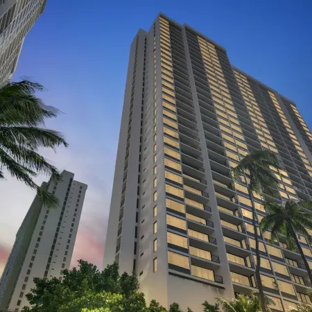 Excellent Diamond Head View Condo - Remodeled, Free Parking!