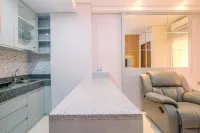 Fully Furnished with Cozy Design 2Br Apartment Transpark Cibubur Отели в г. Джакарта