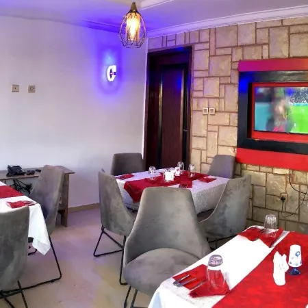 Hotel by Luxury l'Auberge