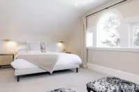 The Bell Inn Hotels in Peabody