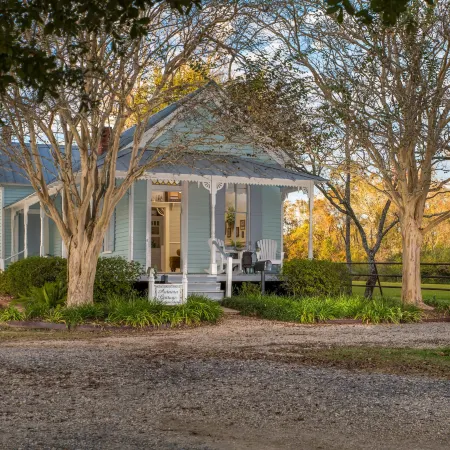 Maison D'Memoire Bed & Breakfast Cottages