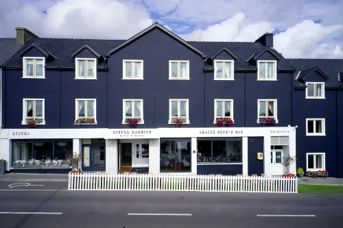 Schull Harbour Hotel & Leisure Centre