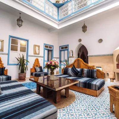 Riad Amana Hotels near Heure Bleue Palais : Hôtel & Restaurant