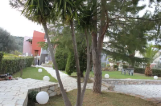 アパートメンツ バラスカ