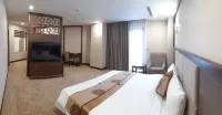 Duc Huy Grand Hotel Hotel a 