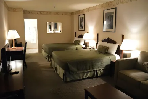 Cedar Lodge Hotels in El Portal