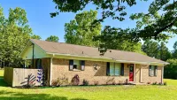 Country Home on Montes Hill in Nacogdoches