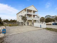 Oceanview duplex with pool and hot tub