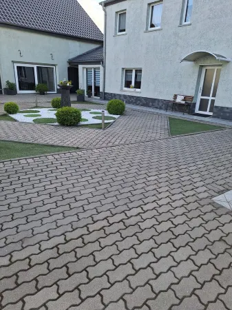 Comfortable, quiet vacation apartment with well-kept garden and barbecue area Отели в г. Тельтов-Флеминг