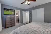 Pool and Spa. BBQ. Close to Coachella. EV Charger