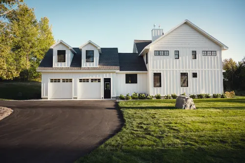 Game Room and Vineyard Views - Elegant Luxe Retreat Hotels in Whitewater Township