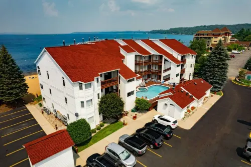 Waterfront Haven 215|Balcony|Direct Beach Access|Near Downtown