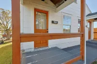 Cozy Cabin Vibes and Scenic East TN Flair - Charming Duplex Retreat Các khách sạn ở Knox County