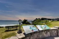 Oceanview home with hot tub and great location - near the port and beach access Hotels in Port Orford
