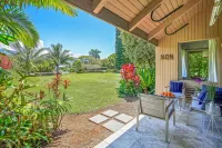 Updated, Surf-Chic Condo w/ Amazing Mountain/Garden Views & Shared Pool/Hot Tub Hotels near Makai Golf Course