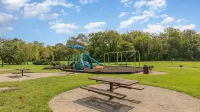 Breathtaking Views and Spacious Living - Charming Family Haven Hotels in Spring Hill
