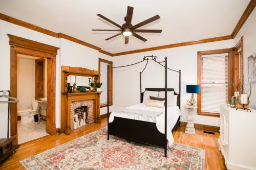 Private Suite with Unique Historic Touches - Charming Modern Victorian