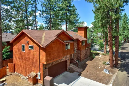 Lake Views and Mountain Luxury Lx66 Hotels in Zephyr Cove