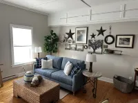 Spacious Upper-Level Apartment with Scenic Views - Charming Retreat
