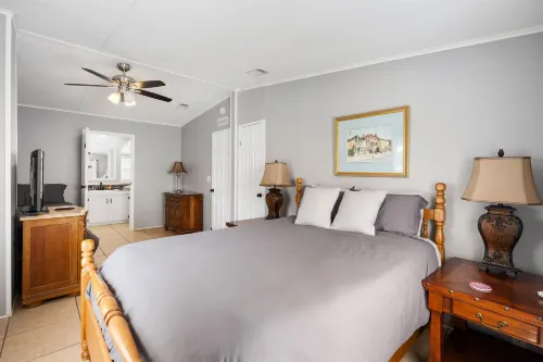 Canal Front Access and Outdoor Patio - Charming Beachside Retreat