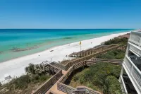 Beach Front Access and Coastal Chic Decor - Stunning Retreat