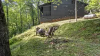 Creekside Escape with Firepit and Fishing - Charming Cozy Retreat Hotels in White County