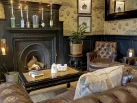 The Royal Hotel - 3-Star