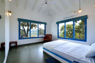 1517 Greek House by Kaz Stays Hotel a Nandgaonsado