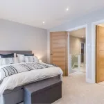 Stylish new home with parking - king beds garden