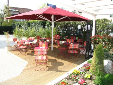 Atalante Отели рядом с достопримечательностью «Парк Монтесюи»