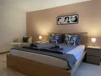 勒娜特公寓 - 停車場