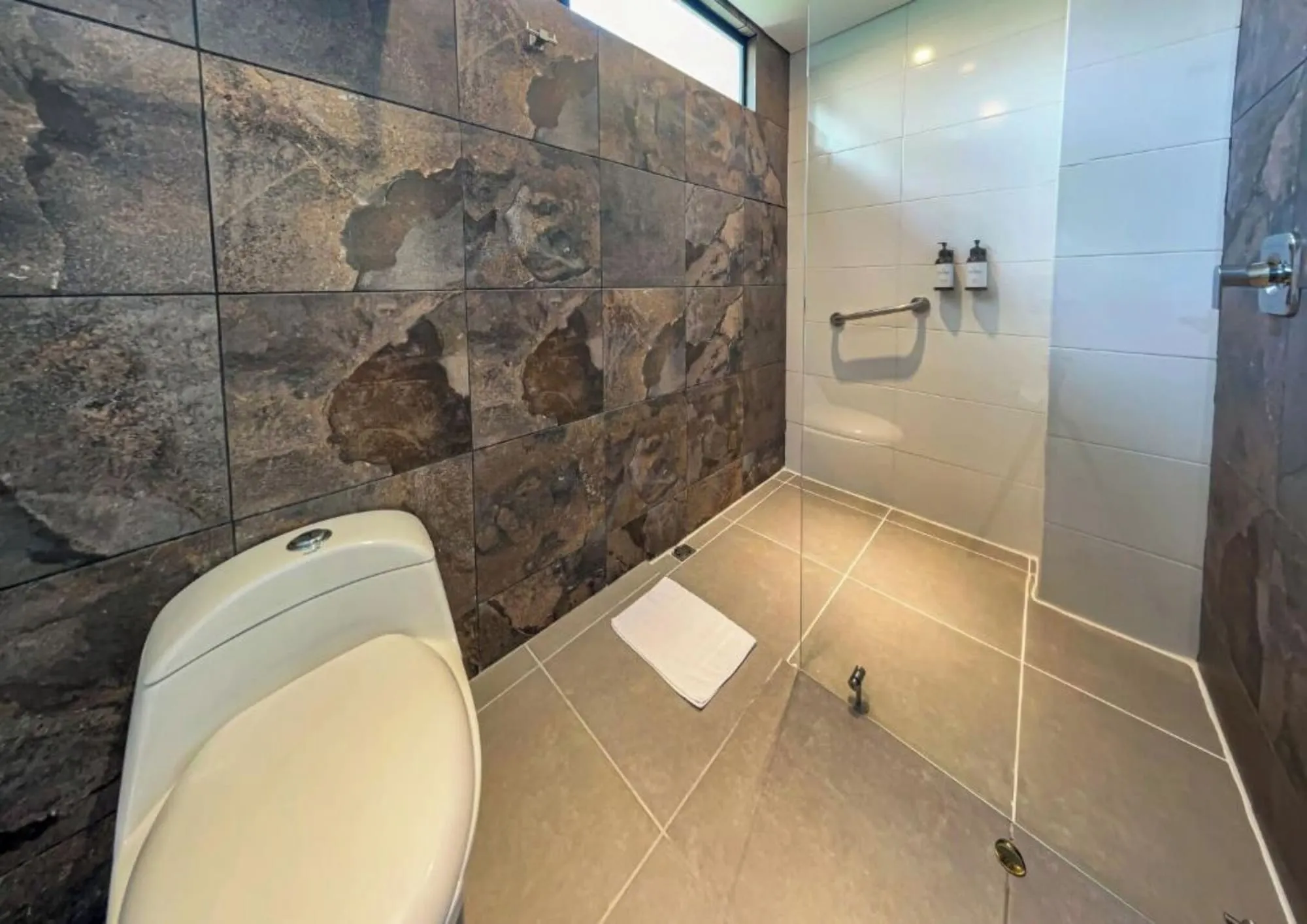 Café Hotel Medellín Zimmer Photos