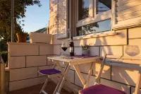 Apartments Lovro Các khách sạn ở Lozica