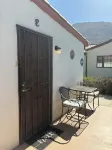Villa E - a cozy studio in the heart ♥️ of downtown Palm Springs!