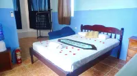 Seaview Deluxe Studio w Kitchenette, Balcony &pool Hotels in Ladyville