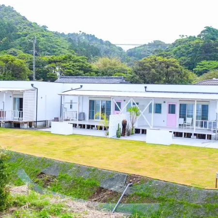 Shirahama Beach Garden